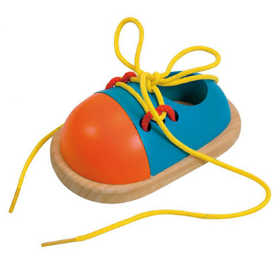 Woodyland - Színes fa játék cipőcske fűzővel