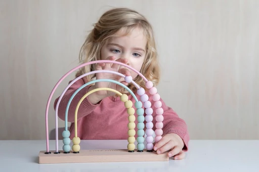 Little Dutch - fajáték szivárvány abakusz - rózsaszín