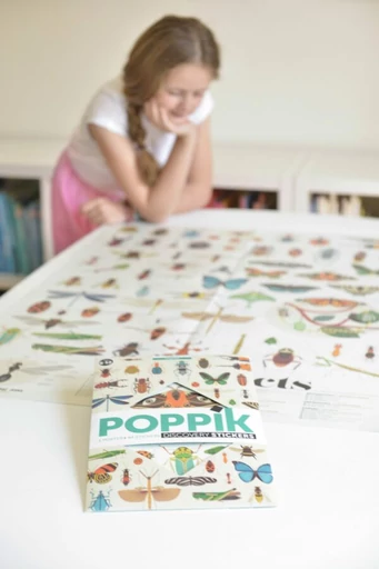 Poppik - Kreatív, fejlesztő óriásplakát, 44 matricával – Rovarok