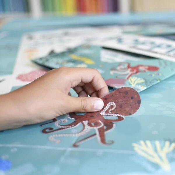 Poppik - Kreatív, fejlesztő óriásplakát - 59 matricával - Óceán