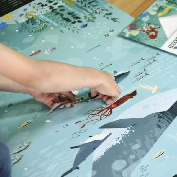 Poppik - Kreatív, fejlesztő óriásplakát - 59 matricával - Óceán