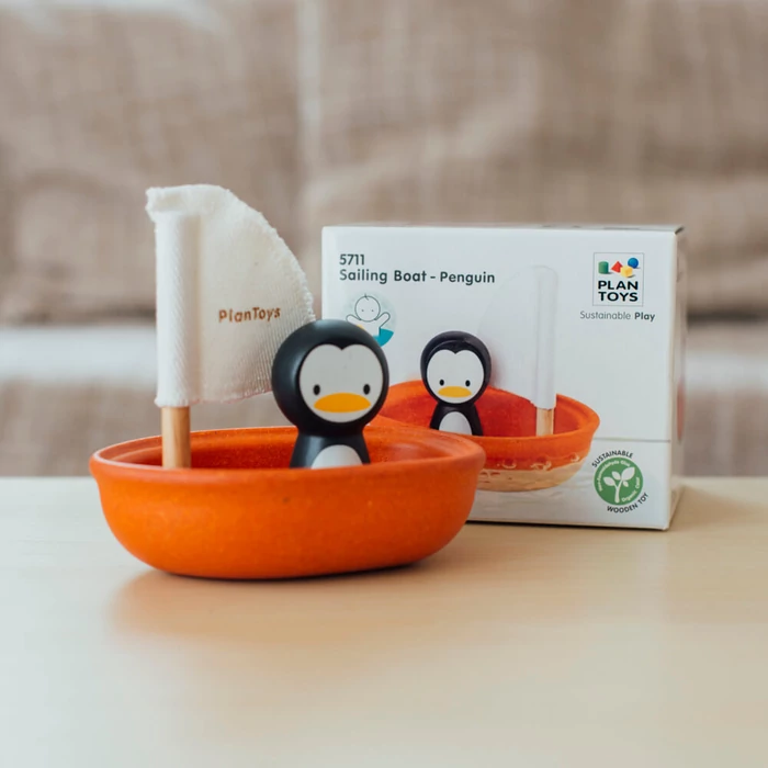 Plan Toys - Vitorlás csónak – Pingvin Plan Toys - Vitorlás csónak – Pingvin